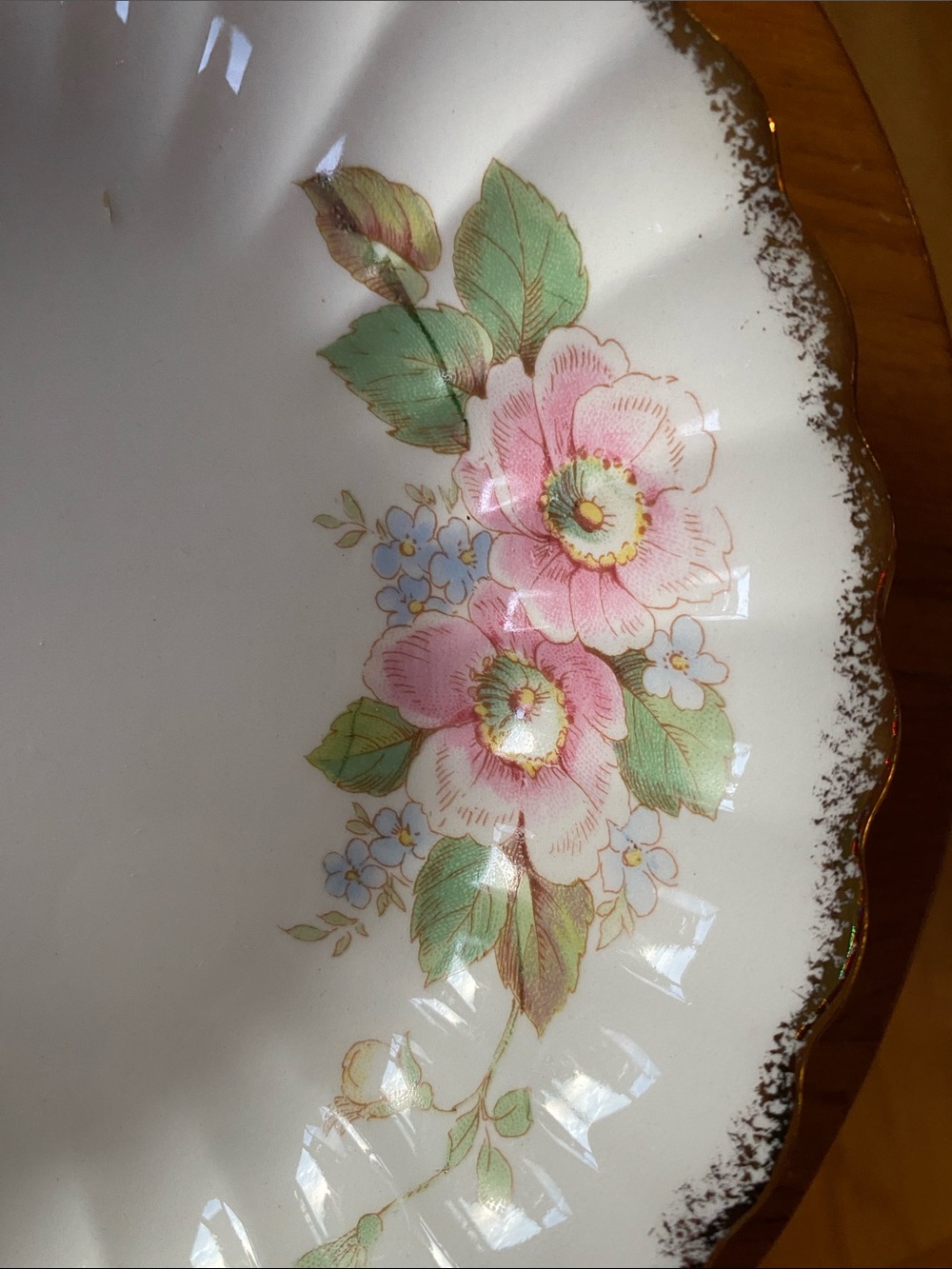 1940’s Limoges-American China Rose Scalloped Transfer Ware 8” bowls set of 2 - Picture 3 of 10